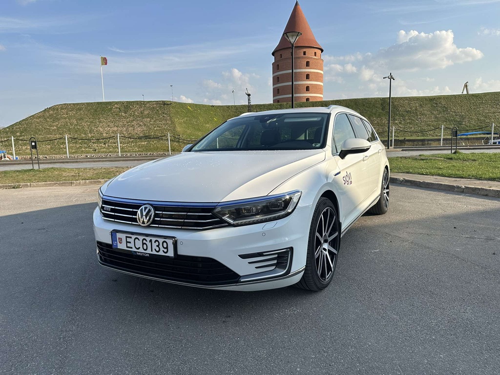 VW Passat GTE car rental