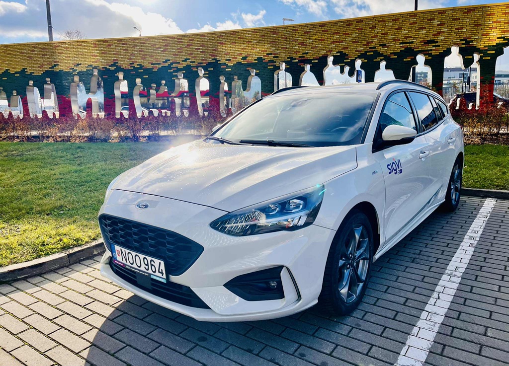 Ford Focus ST line car rental